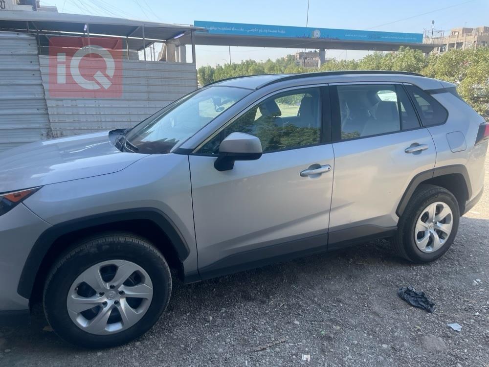 تويوتا راف 4